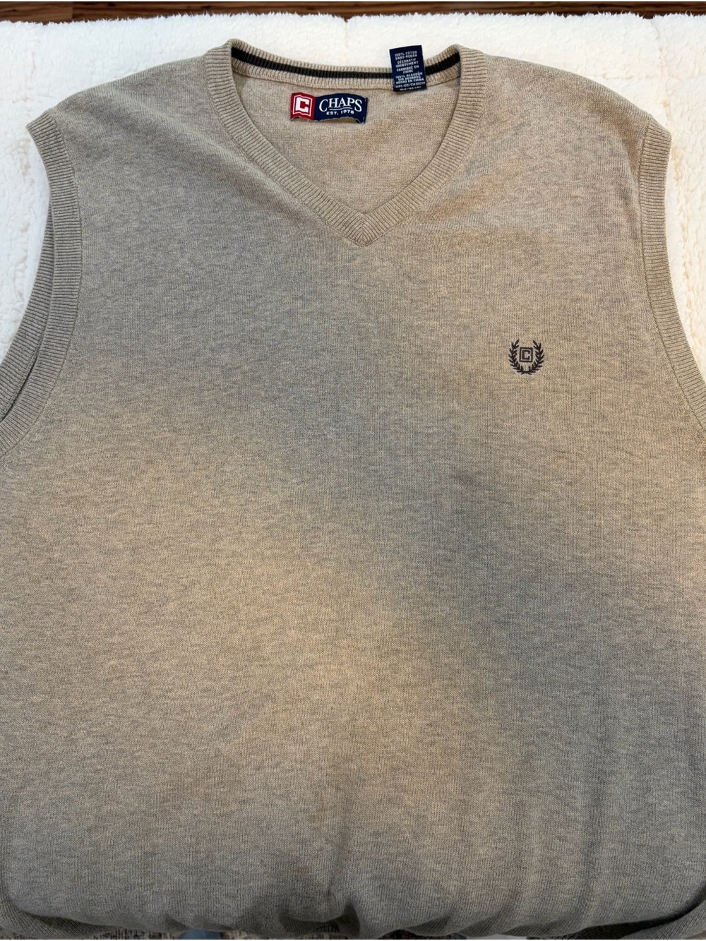 Chaps Men’s V-Neck Sleeveless Knit Vest - Taupe Heather